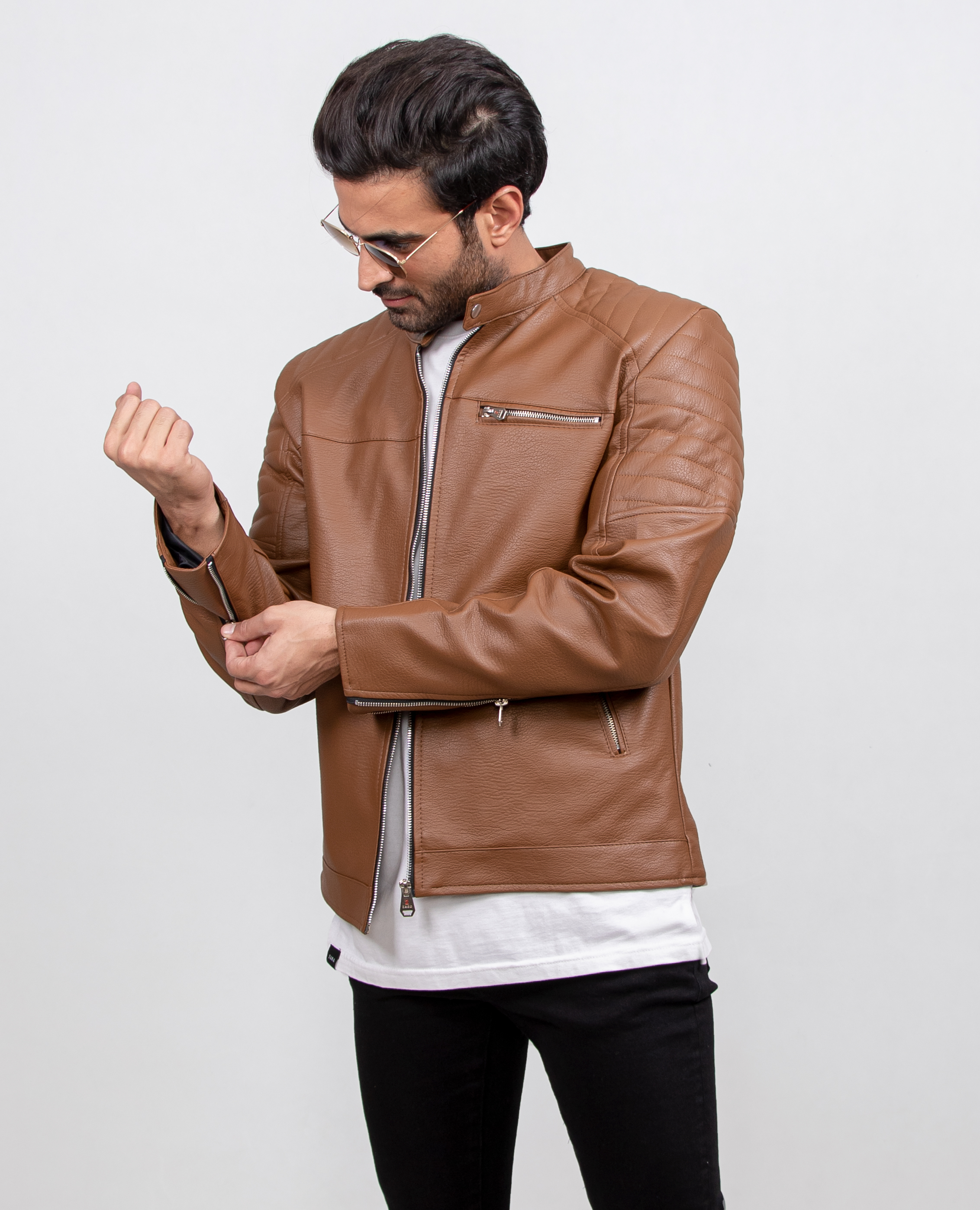 کاپشن چرم Zago